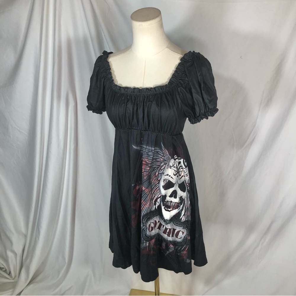 Black Short-Sleeve Goth Peasant Tunic with Skull Graphic Size Small